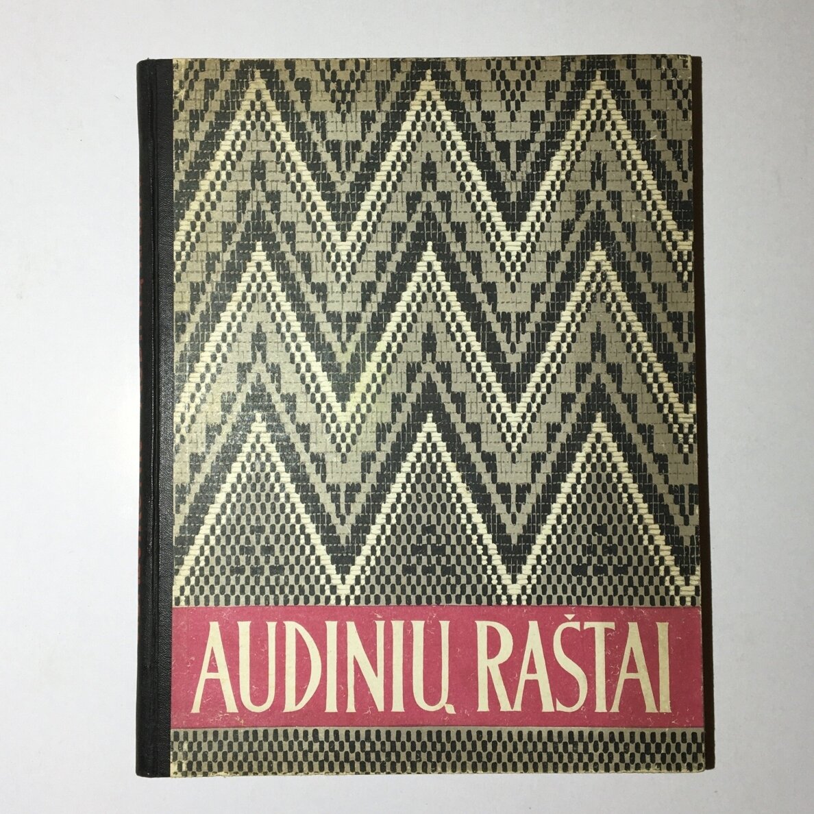 Audinių raštai Audinių raštai