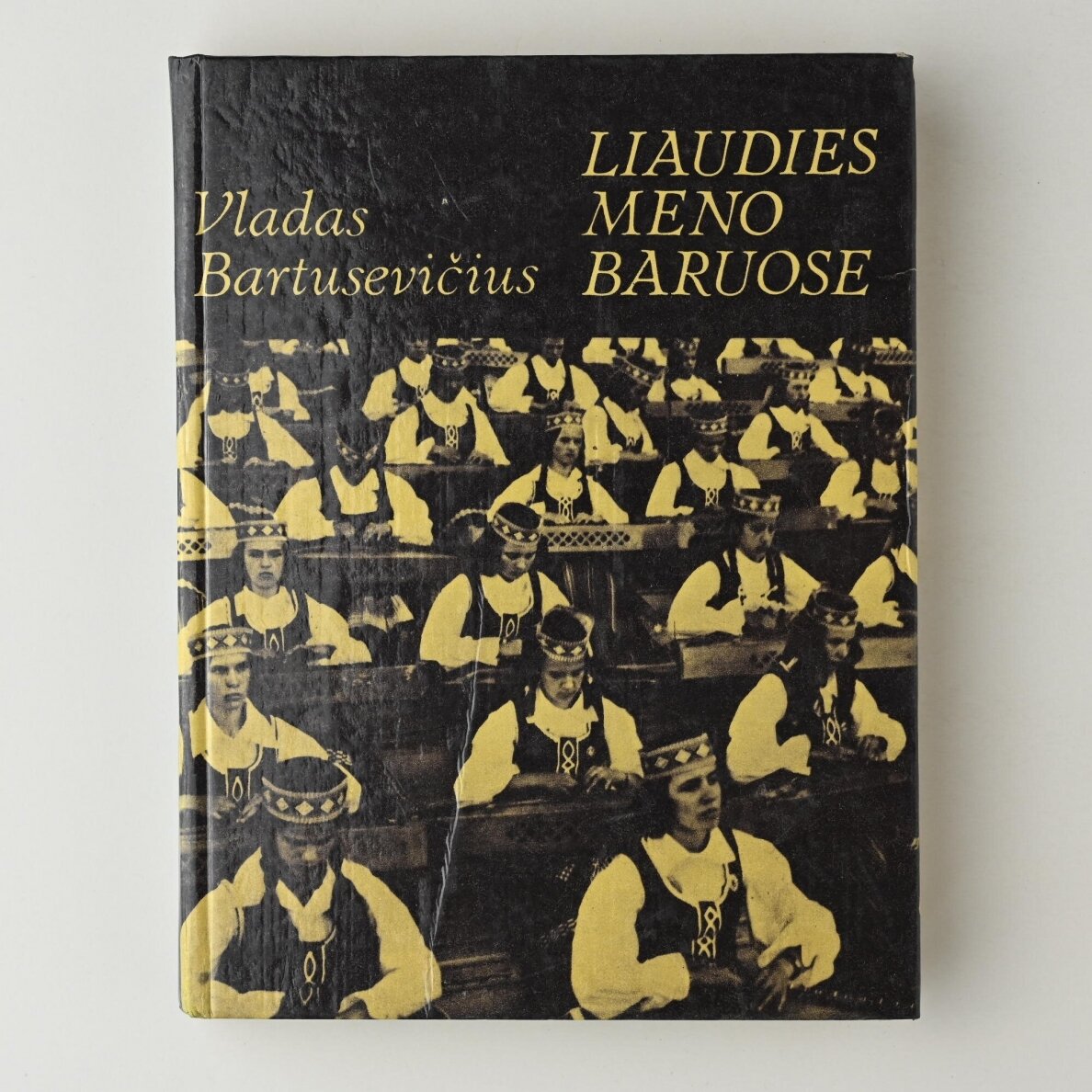 Liaudies meno baruose Liaudies meno baruose