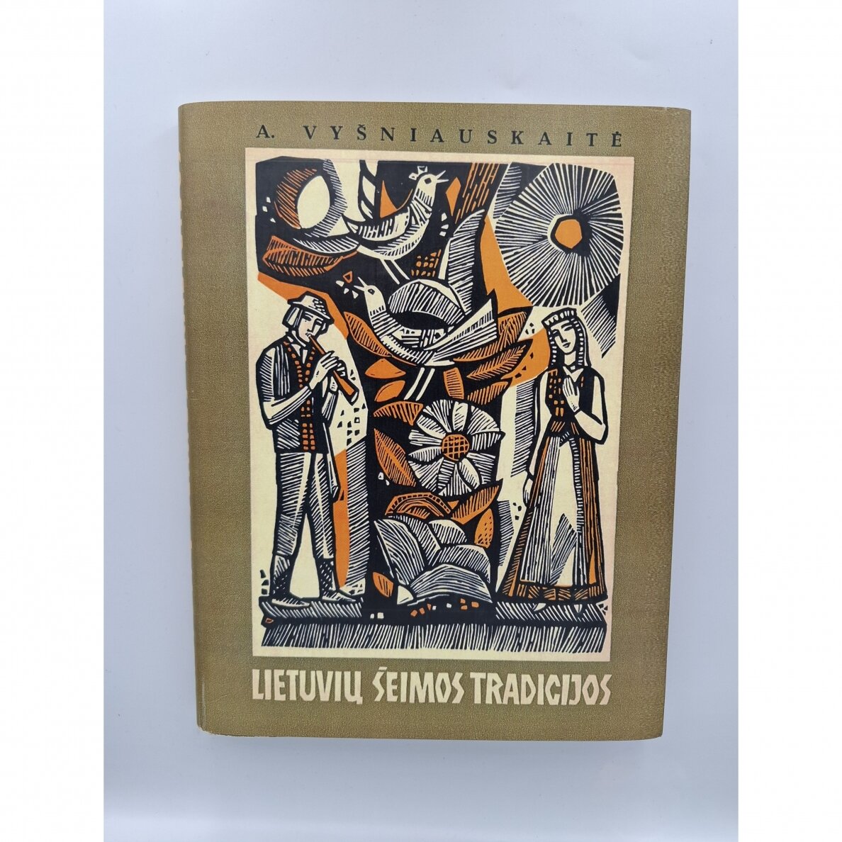 Lietuvių šeimos tradicijos