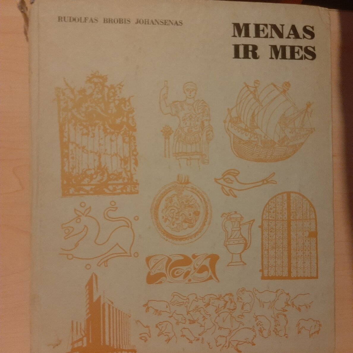 Menas ir mes