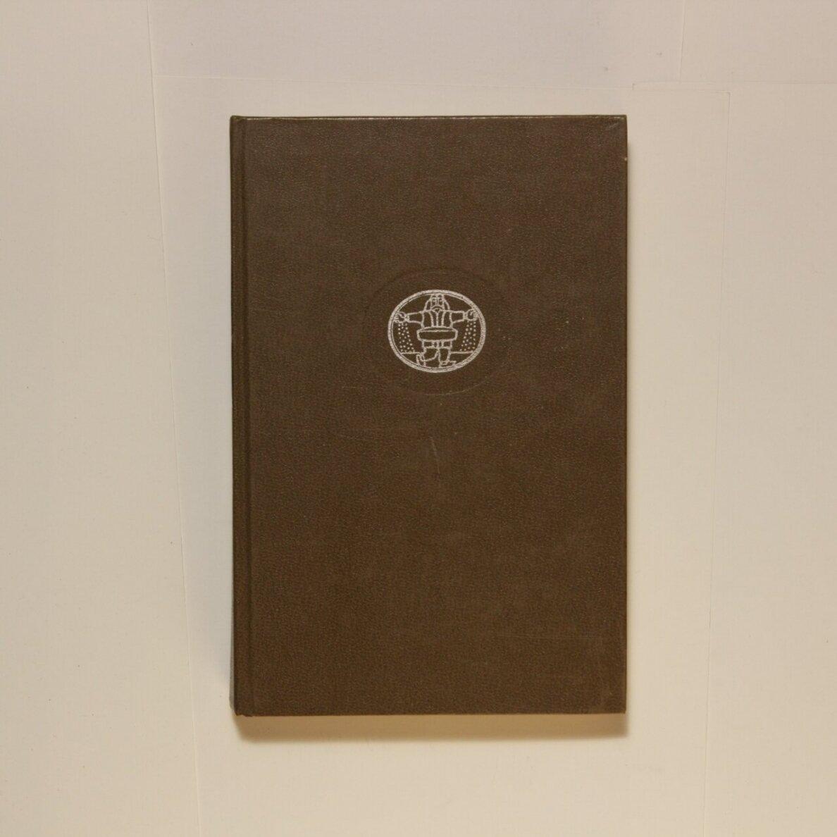 Novelės / Žigmondas Moricas ; Karas su salamandromis : romanas / Karelas Čapekas 1
