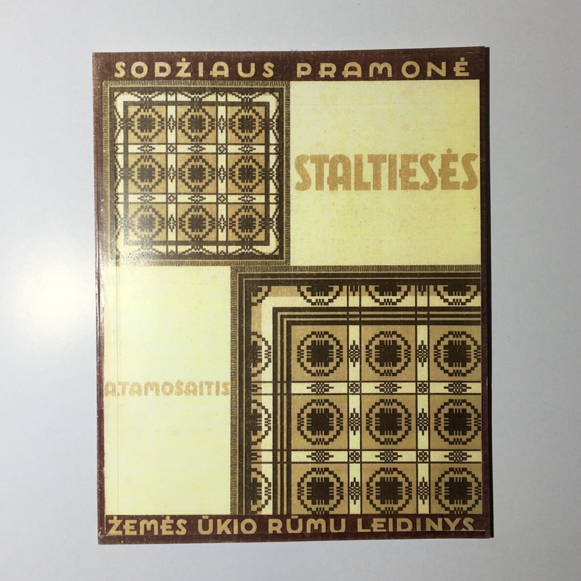 Staltiesės Staltiesės