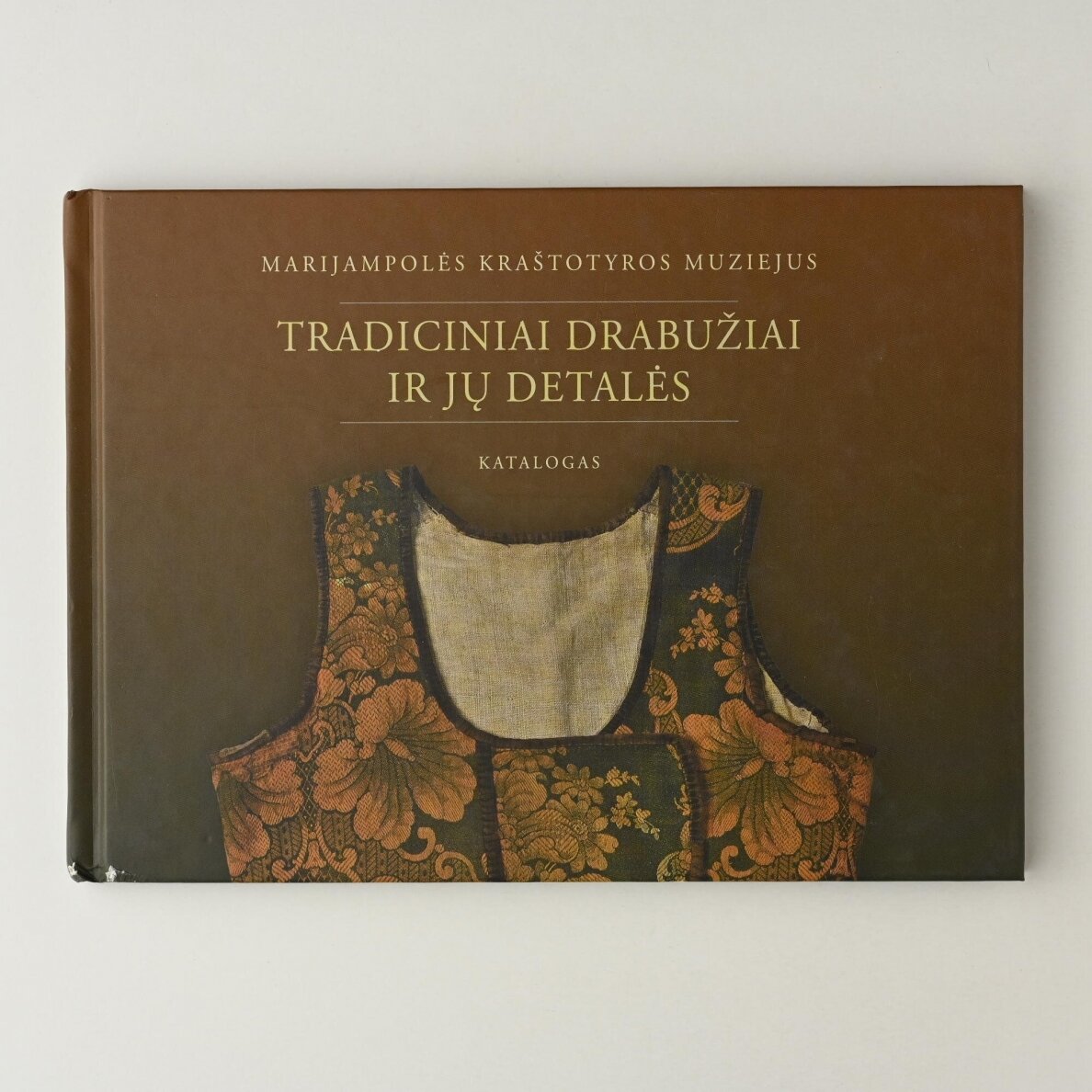 Tradiciniai drabužiai ir jų detalės Tradiciniai drabužiai ir jų detalės